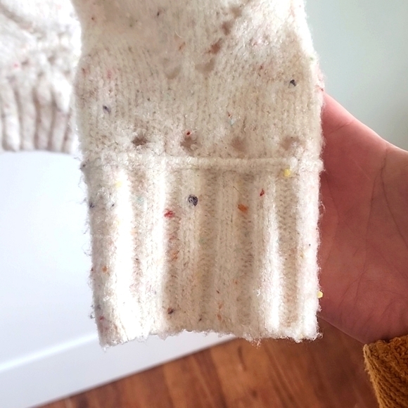 Sundance Cozy Oversized Sweater size medium - Picture 5 of 8